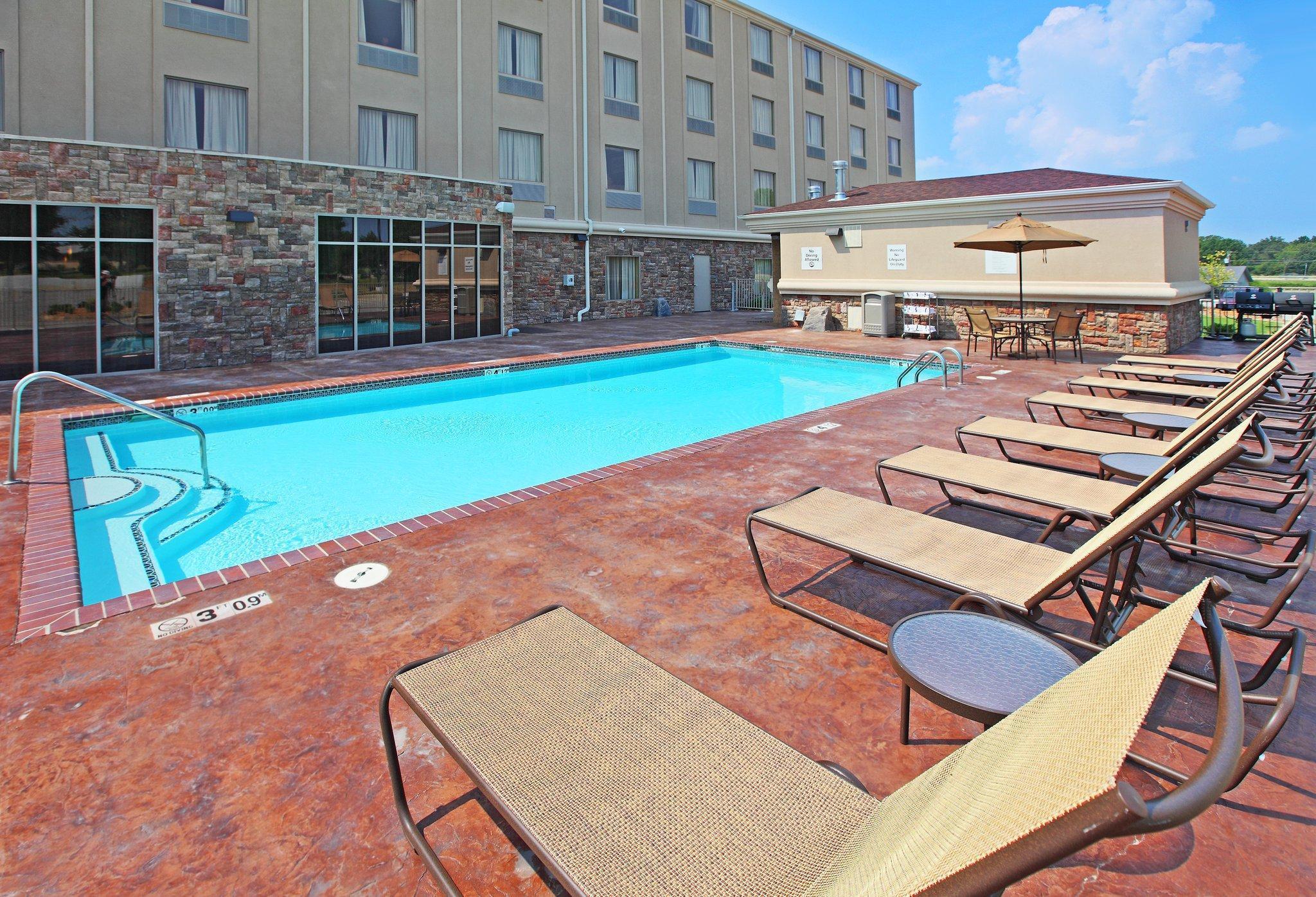 Holiday Inn Express & Suites Searcy By Ihg Exterior foto